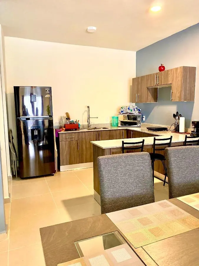 Amplio y confortable apartamento en Playa del Carmen