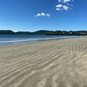Apto Lateral Mar , Porto Belo Brasil